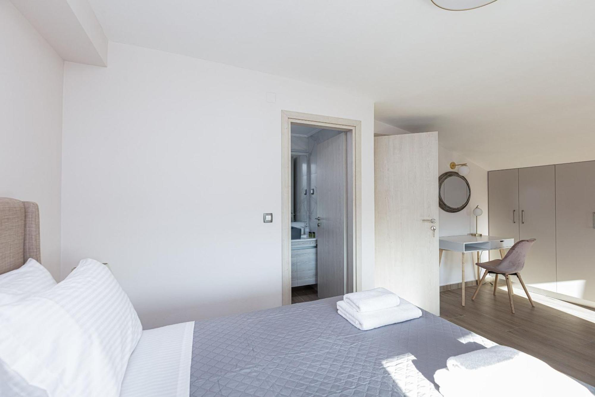 Aurora Apartments Chania  Bilik gambar
