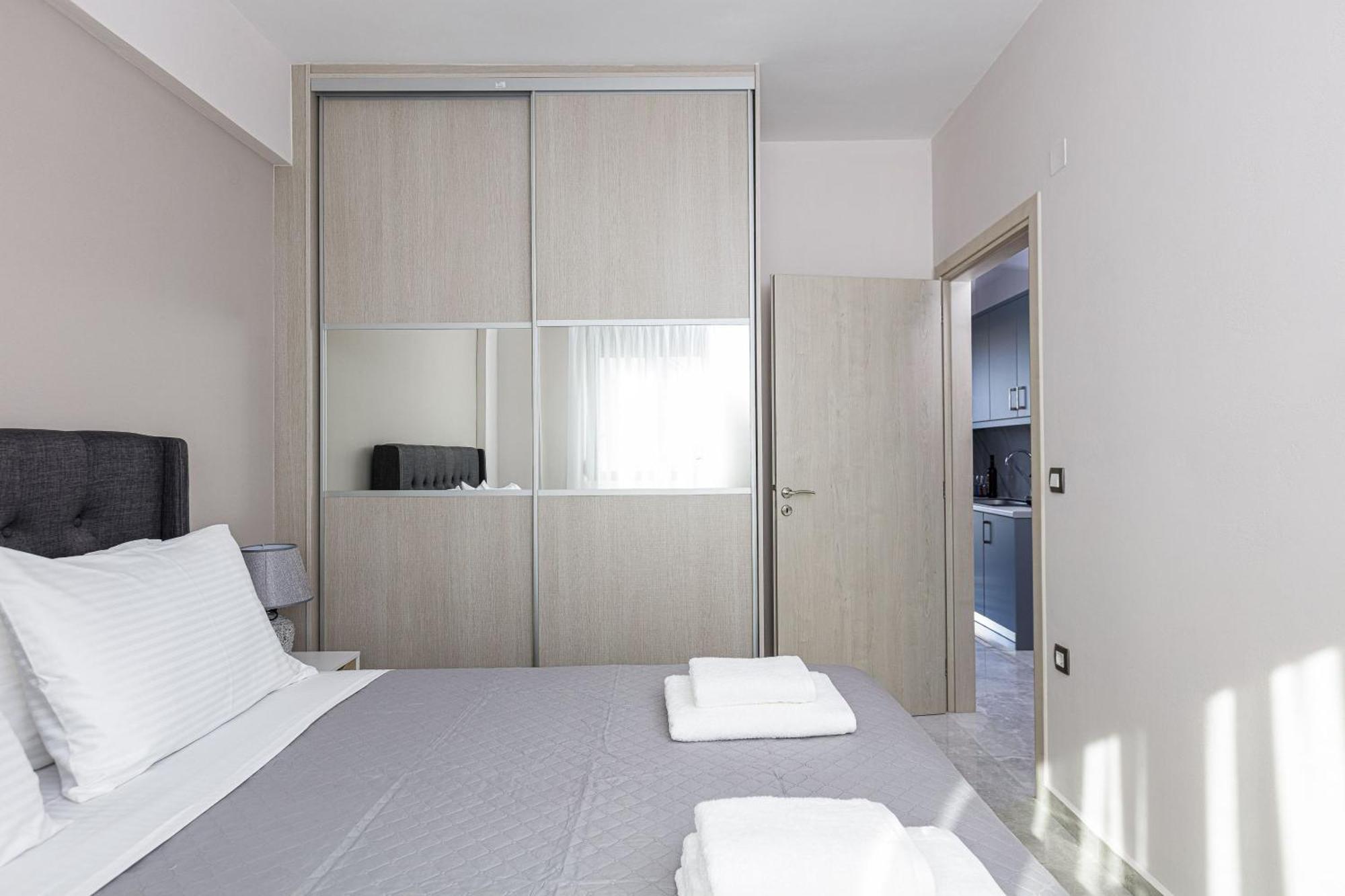 Aurora Apartments Chania  Bilik gambar